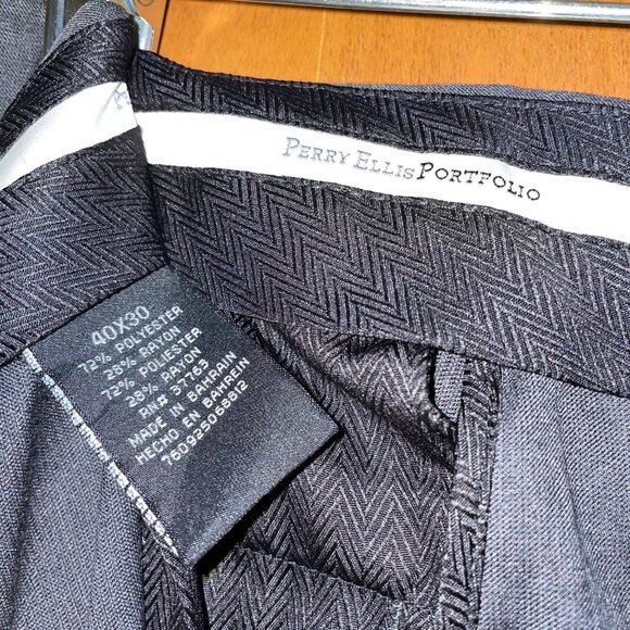 Perry Ellis Portfolio Mens Dress Pants 40x30 Dark Gray Slim-Fit Flat-Front - Picture 5 of 6